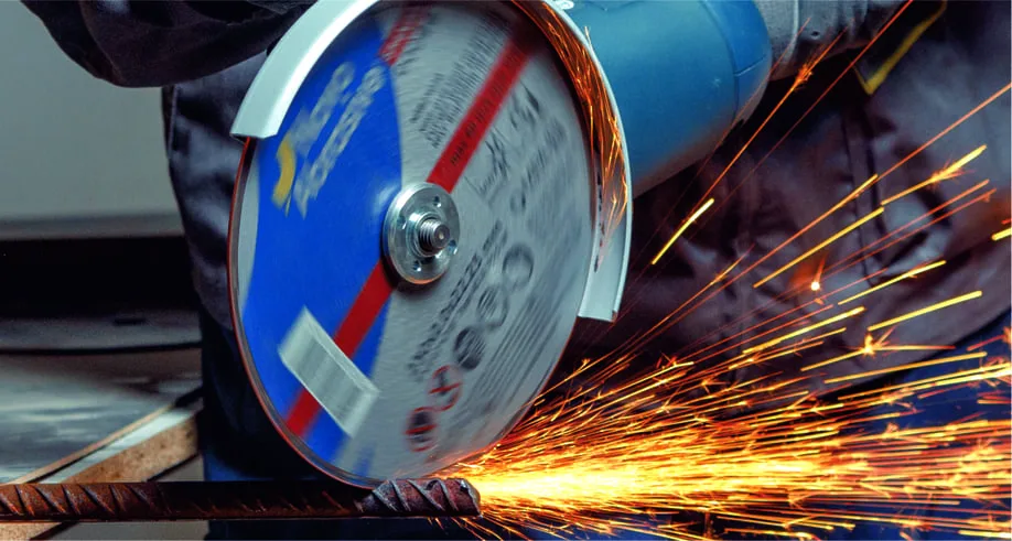 Техніка різання металу болгаркою