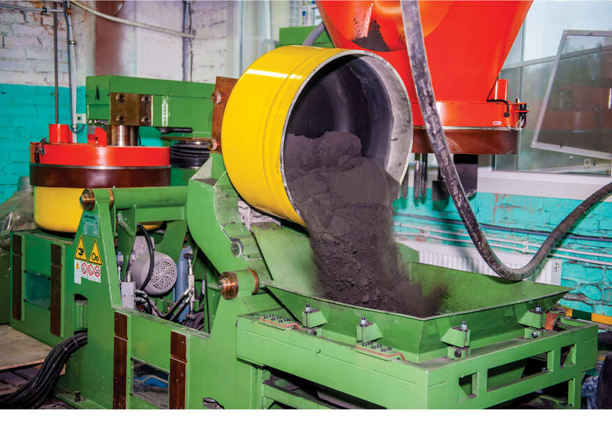 Приготування абразивної суміші — змішування бакелітової смоли з абразивним зерном