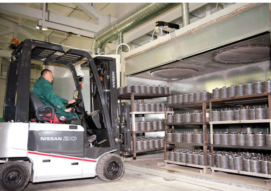 Бакелізація абразивних дисків у промислових печах